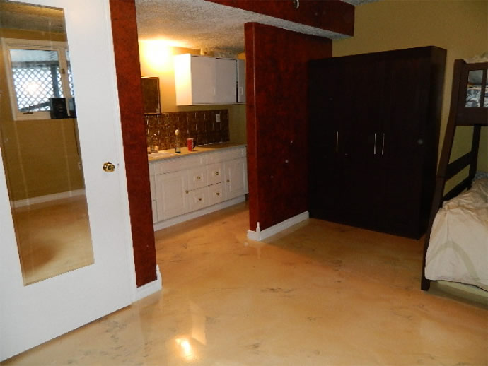 Marblized floor and faux painting